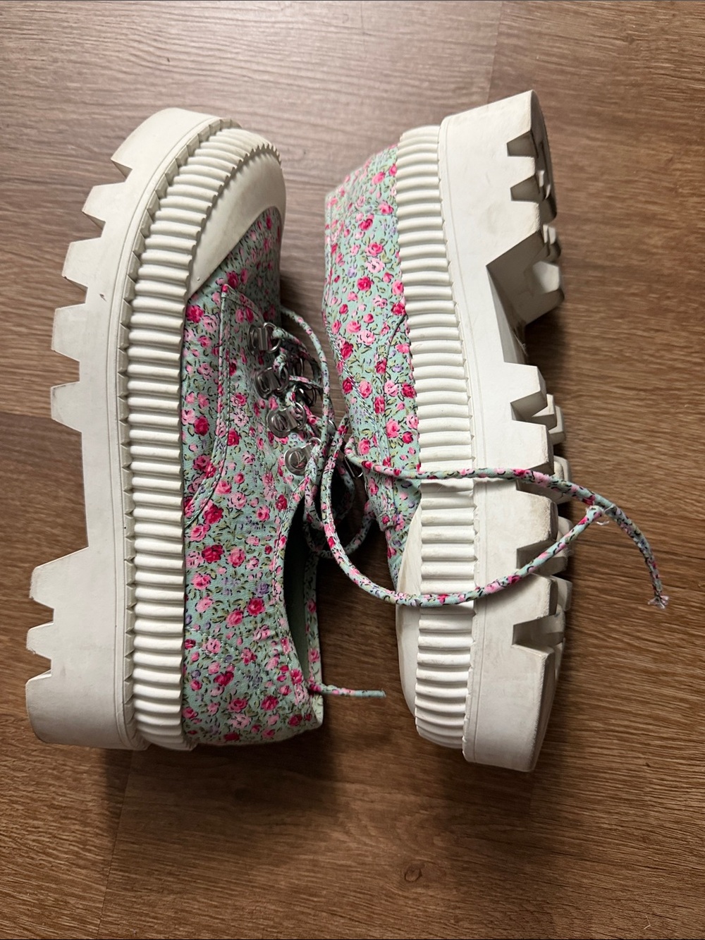 Jeffrey Campbell B2School floral fabric platform lace-up sneakers lug sole. 10